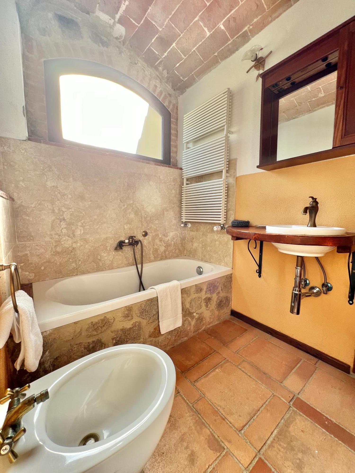 B&B Podere Legnotorto Castel del Piano  Rom bilde